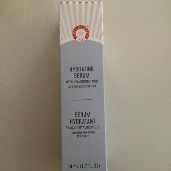 First Aid Beauty Hydrating Serum - Picture 2 of 4